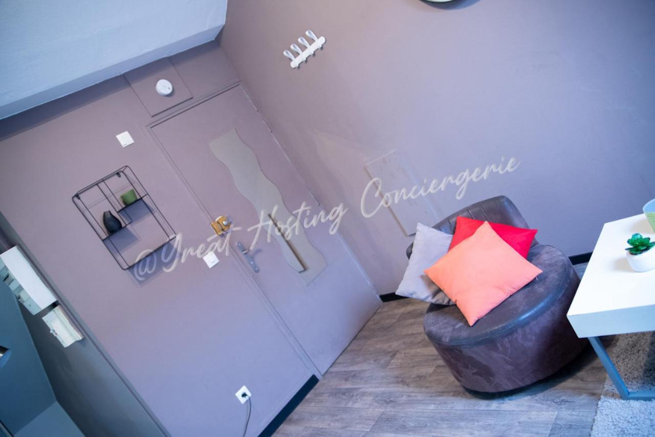 La Maison De Leon Apartments - Studio Dunkirk Bagian luar foto