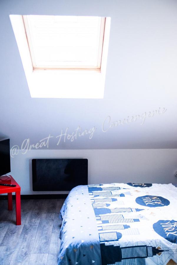 La Maison De Leon Apartments - Studio Dunkirk Bagian luar foto